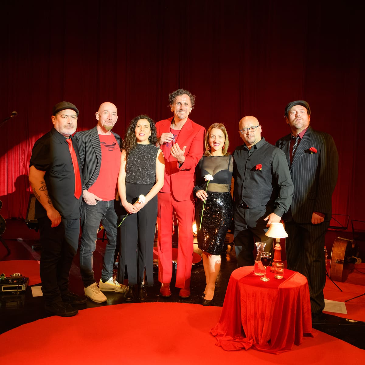 Sergio Lagos revive los himnos que marcaron la historia de Chile en "Musicalismo", un emotivo espectáculo