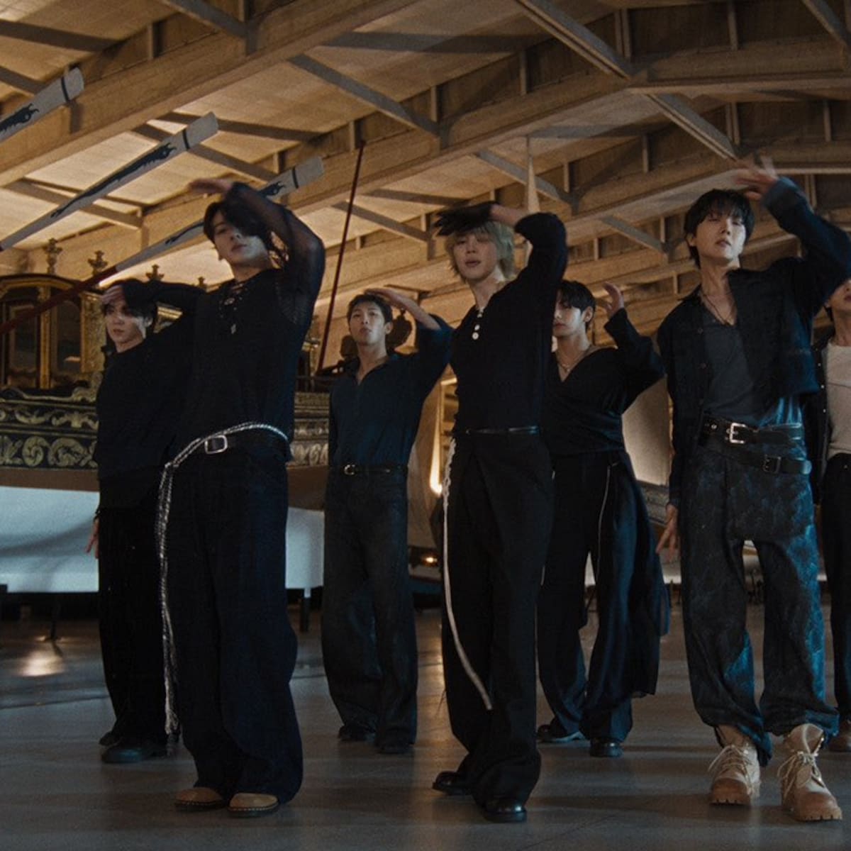 Más contenido para ARMY: BTS sorprende con el performance video de "SWIM"