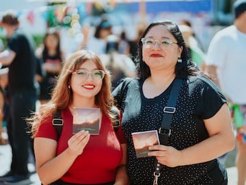 Santiago en 100 Palabras conmemora 8M con antología de cuentos escritos por y para mujeres