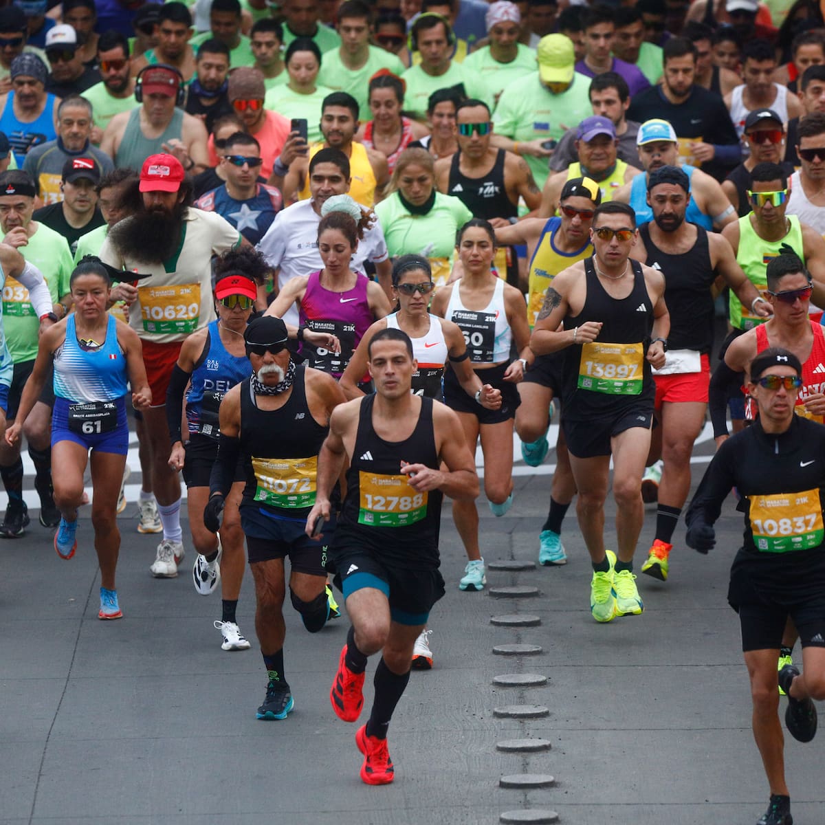 Maratón de Santiago 2026: Metro anuncia importante medida para facilitar la llegada de los corredores