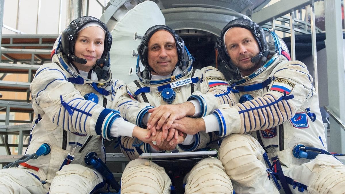 Rusia lanza la misión que rodará la primera película en el espacio