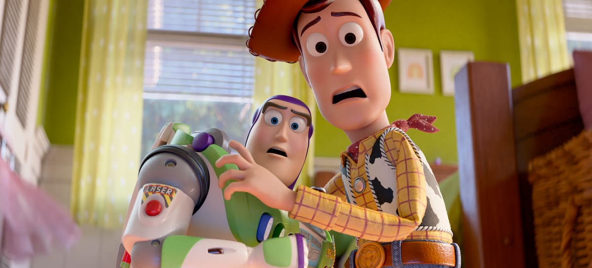 Buzz Lightyear y Woody en 'TOY STORY 5'. / Disney/Pixar. © 2025 Disney/Pixar