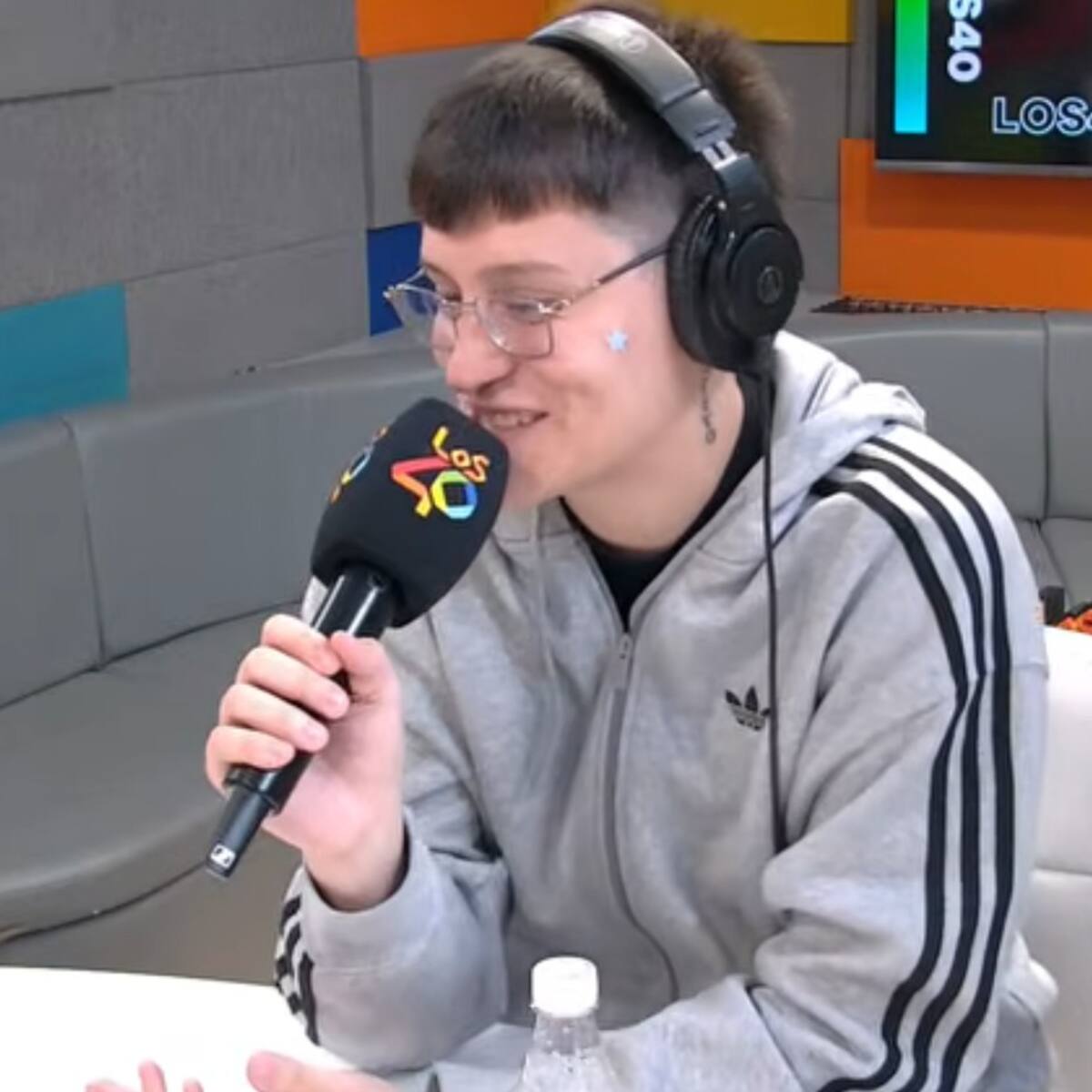 "El disco terminó mutando en querer mostrar naturalidad, no hacer algo porque encaje... Ya vengo haciendo mucho de eso"
