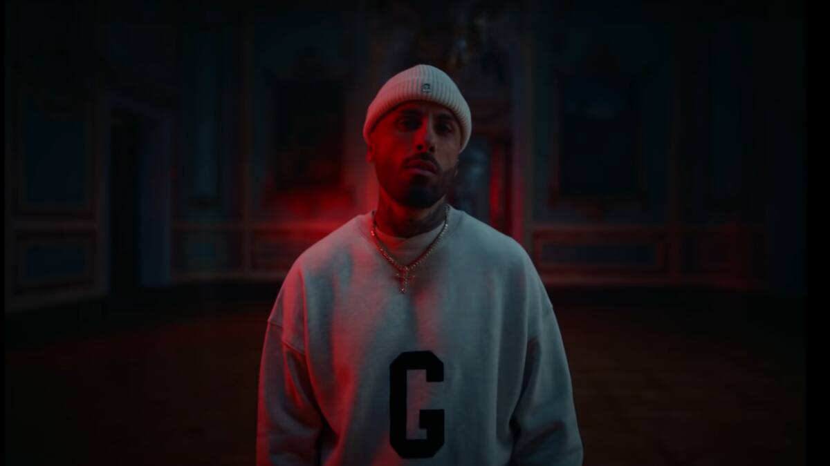Nicky Jam da inicio a su 2022 con «Ojos Rojos», su nuevo single