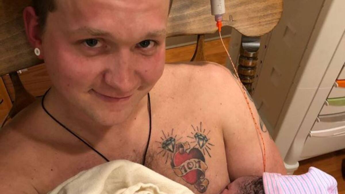 ¡Grande, pa!: Hombre saca aplausos por ser el primero en amamantar a su hija recién nacida