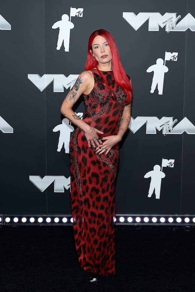 ELMONT, NEW YORK - SEPTEMBER 11: Halsey attends the 2024 MTV Video Music Awards at UBS Arena on September 11, 2024 in Elmont, New York. (Photo by Dimitrios Kambouris/Getty Images)
