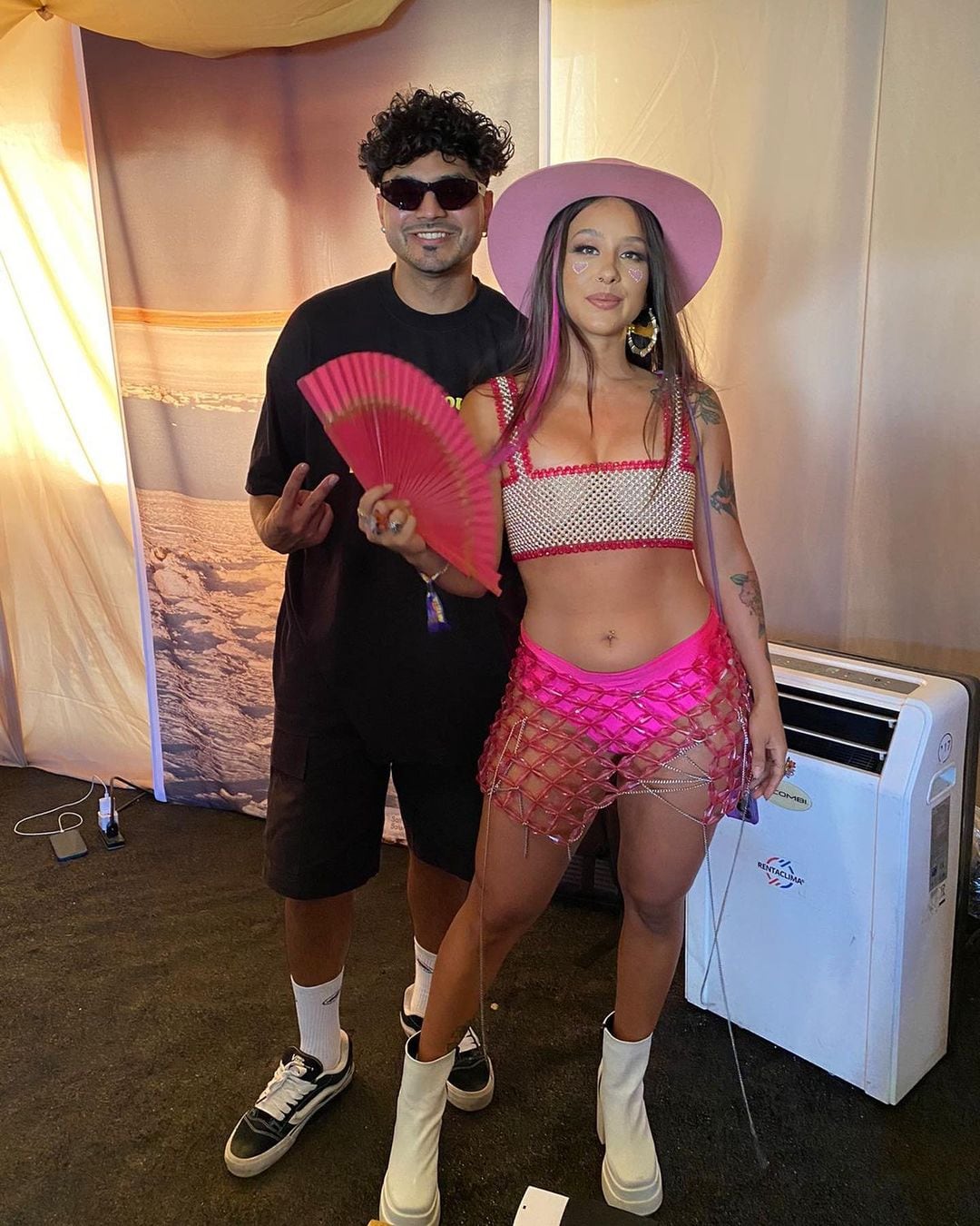 Instagram @umusicchile</a>