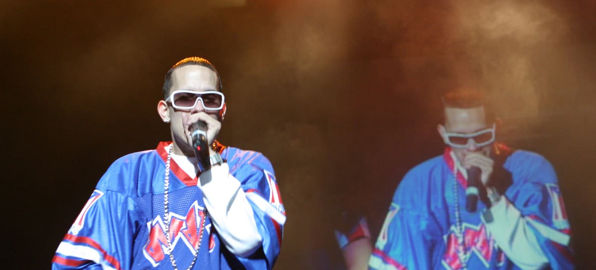 CL - Angel Y Khriz