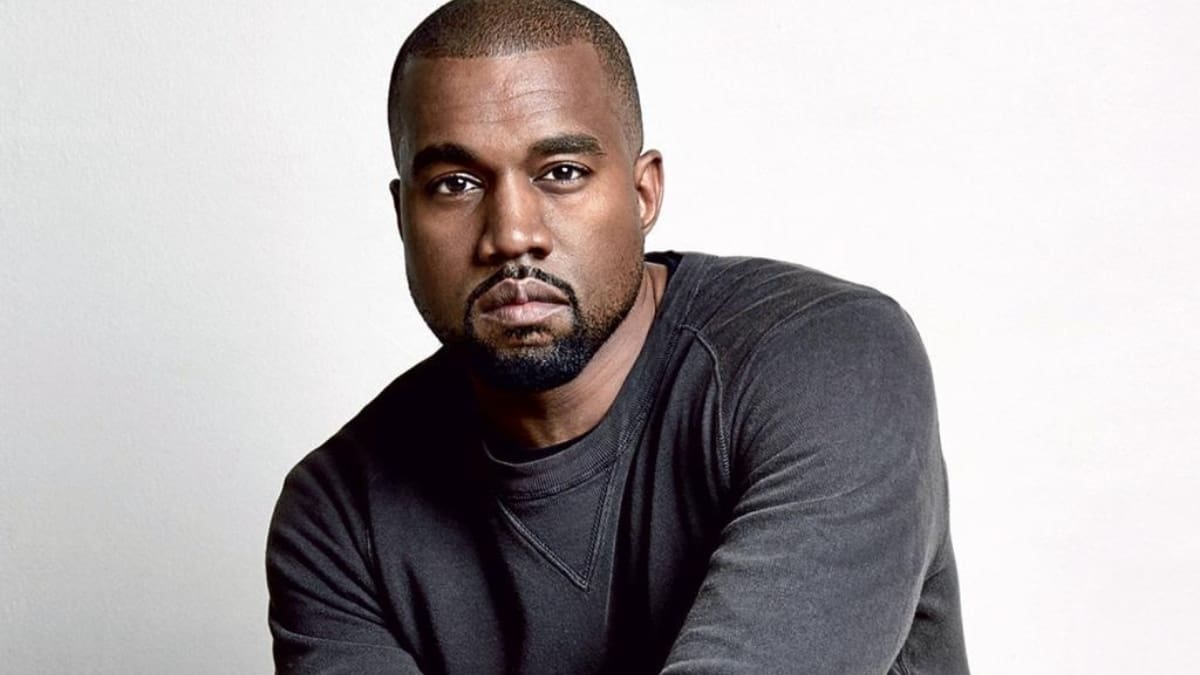 Después de un año de retraso, Kanye West estrenó su décimo disco «Donda»