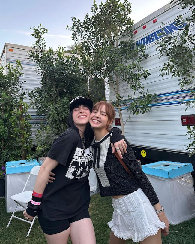 Instagram @lalalalisa_m</a>