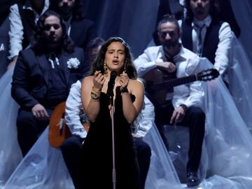 Rosalía anuncia la fecha de estreno de su nuevo álbum "LUX"