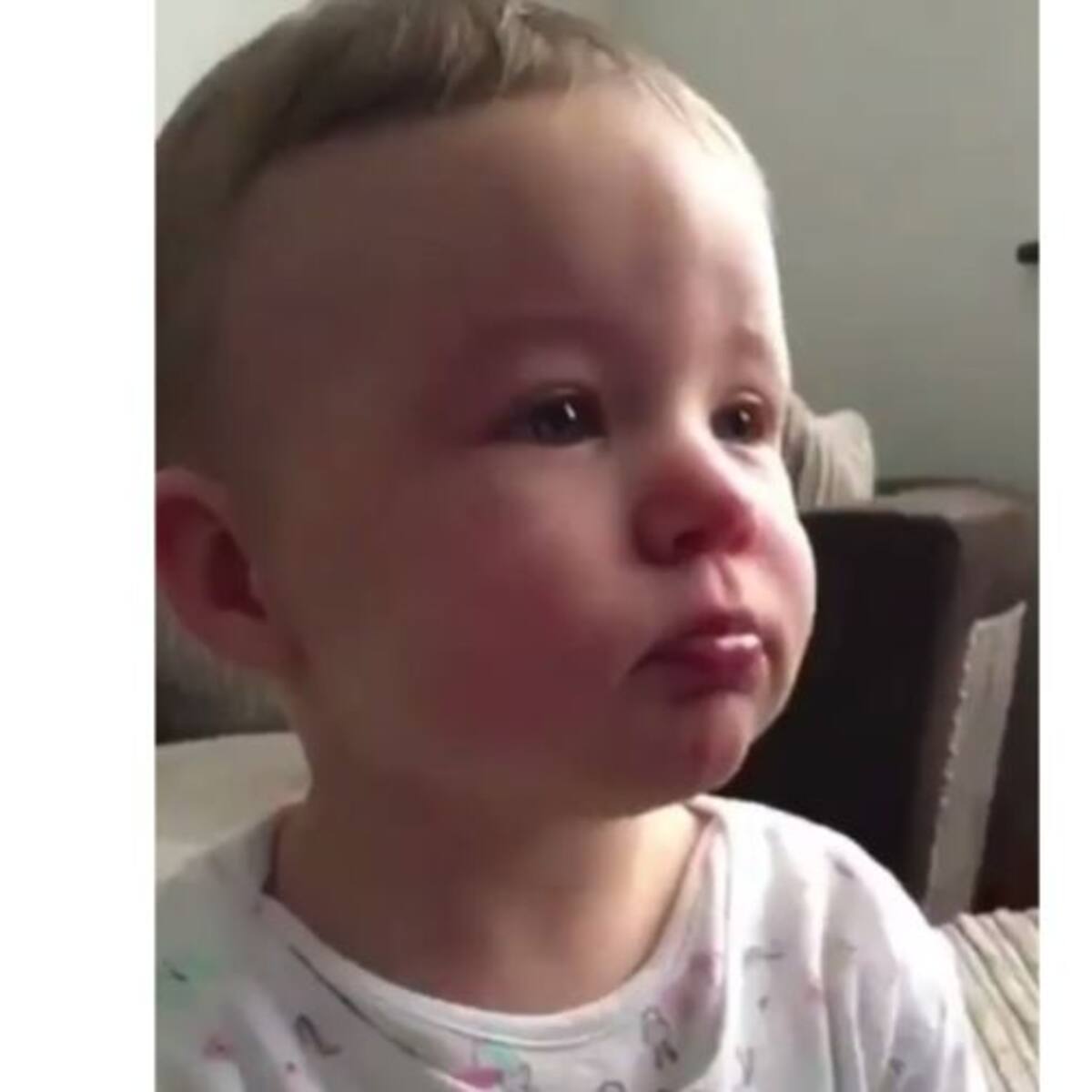 Este bebé llora al ver la presentación de Ariana Grande en ONE LOVE MANCHESTER