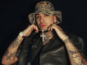 Young Cister sorprende con su nueva línea de merch