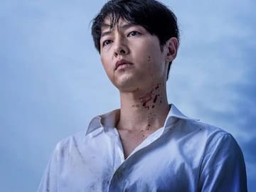 Esta es la nueva película del protagonista de "Vincenzo" que promete drama y ya está disponible en Netflix