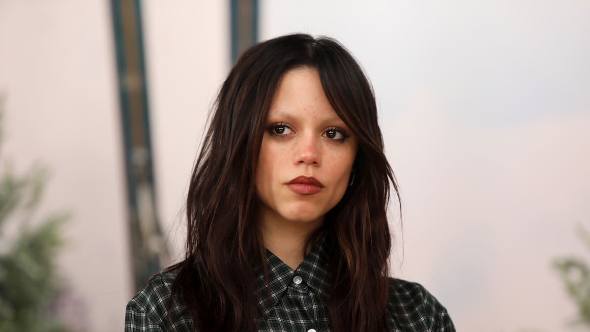 Jenna Ortega hace un llamado en plena era de la IA: “Recuerden estar presentes”