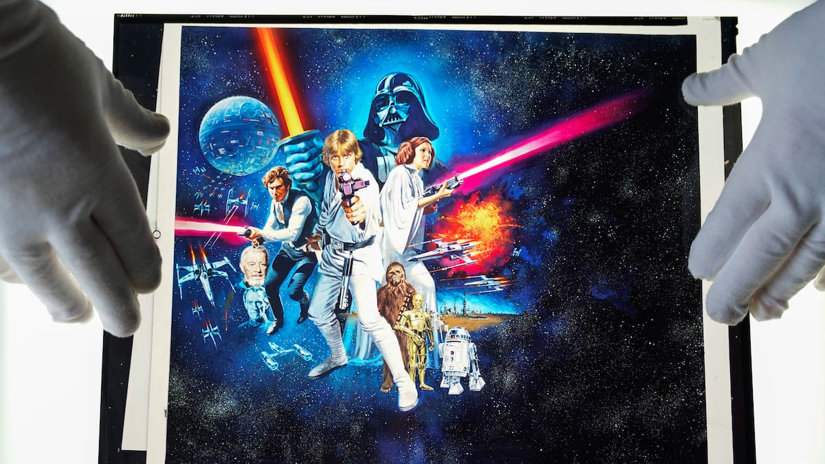 ¡La cabeza de C-3PO al mejor postor! Subastan tesoros de Hollywood en Los Ángeles