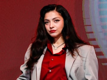 Netflix estrena el esperado documental “Mon Laferte, te amo”