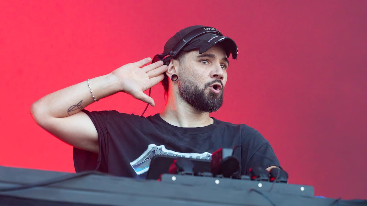 Si los mosquitos te persiguen, pon Skrillex: la ciencia tiene una explicación