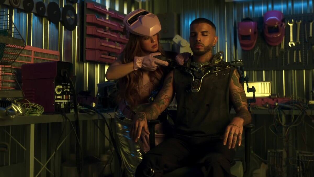 Shakira se une con Rauw Alejandro y lanzan nuevo hit «Te Felicito»