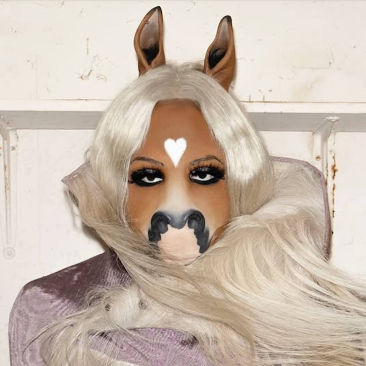 #Vitrina40 de Lollapalooza Chile 2026: Descubre a horsegiirL, la DJ que cambió los establos por la música