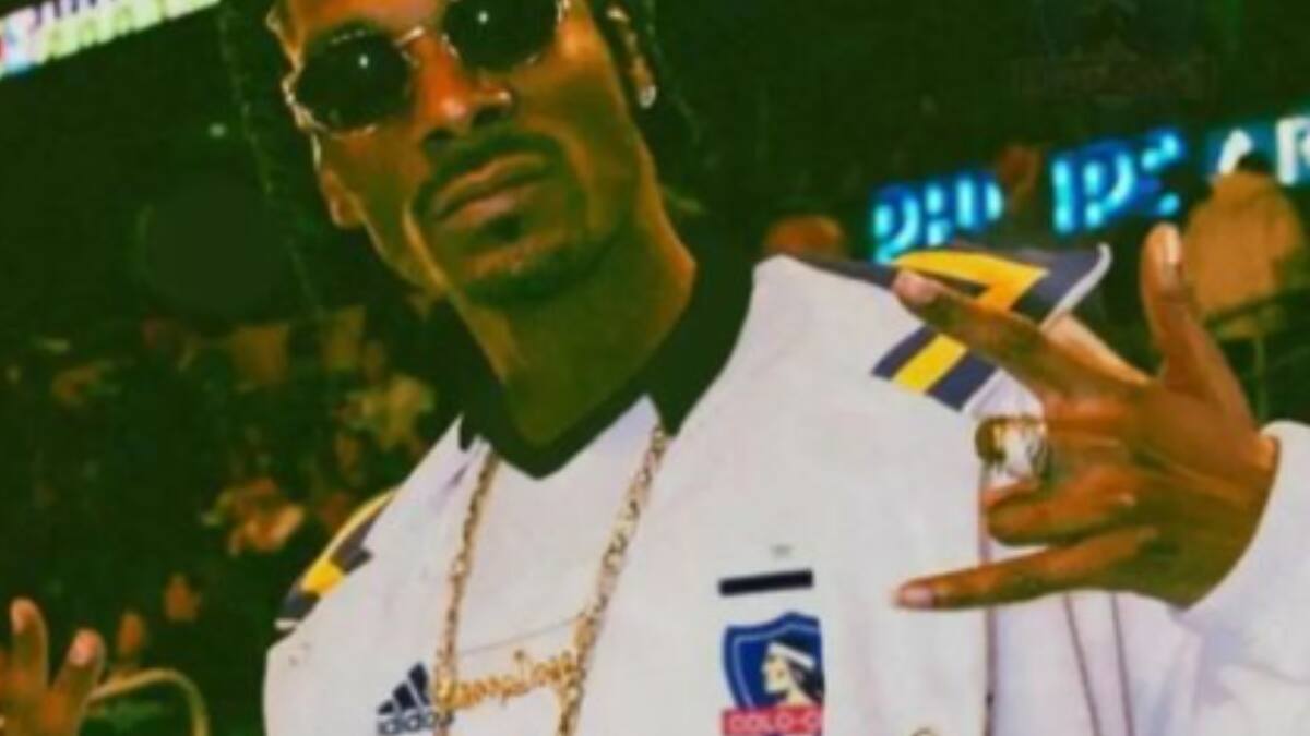Snoop Dogg enciende las redes con camiseta de Colo-Colo