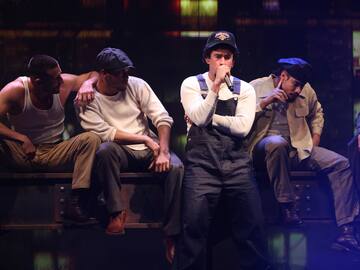 Bad Bunny deslumbra en "Saturday Night Live" con "NUEVAYoL" y "PERFuMITO NUEVO"