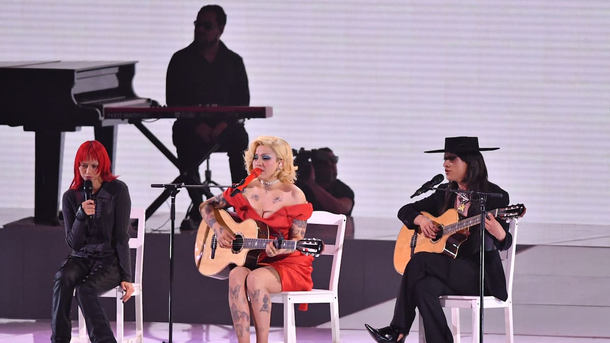 Mon Laferte sorprende cantando "Pa' dónde se fue" junto a Akriila y Javiera Electra en el Festival de Viña 2026