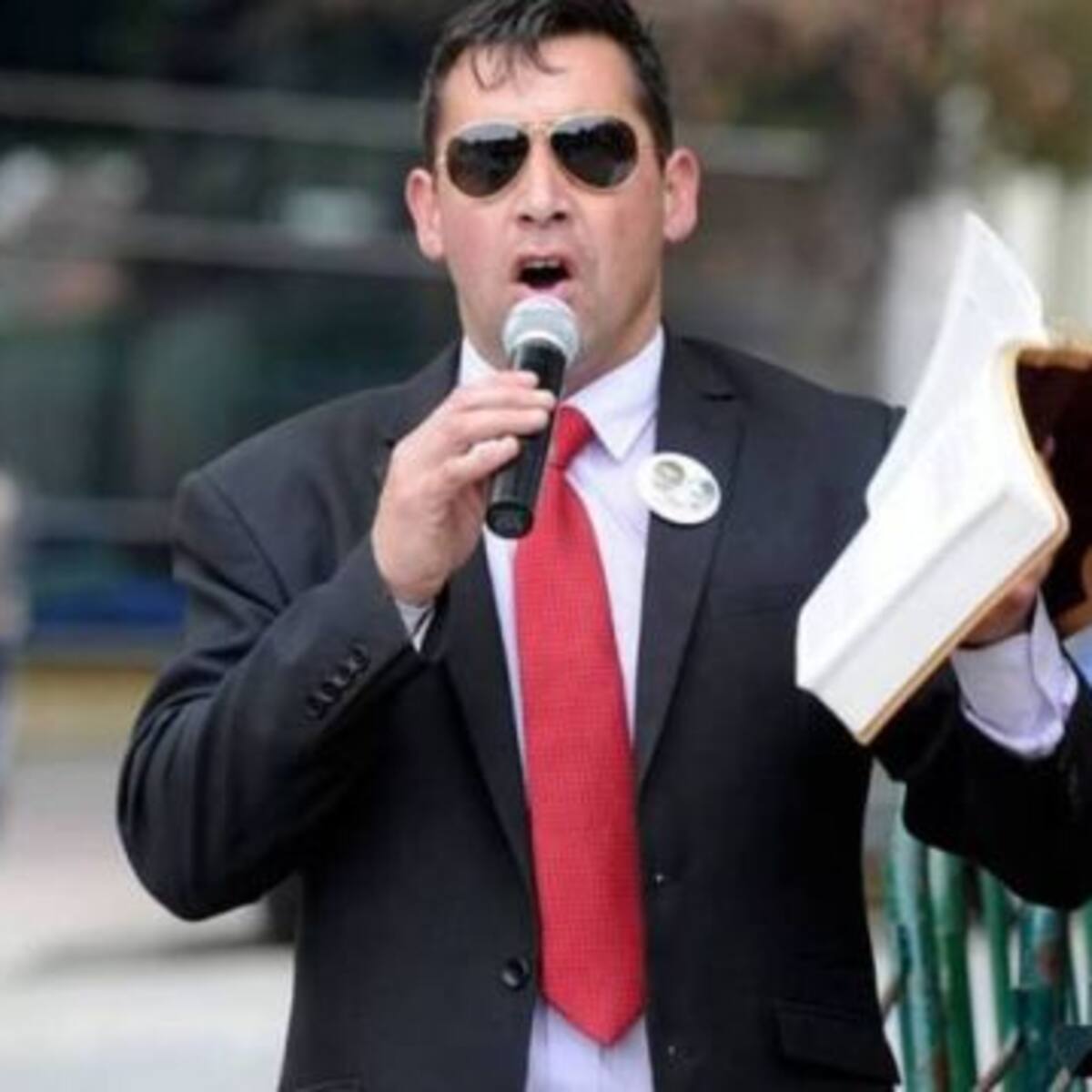 ¡Le cerraron la cuenta de Instagram al Pastor Soto gracias a activistas LGBTQ+!