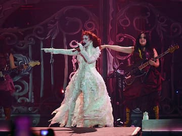 Como un cuento de hadas: Chappell Roan arrasa con su debut en Lollapalooza Chile 2026