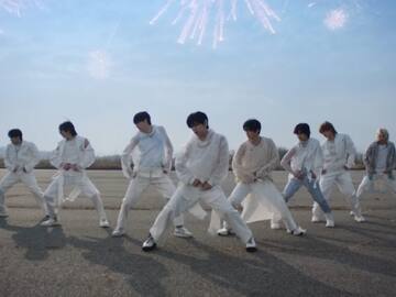 Stray Kids fusiona su talento con Charlie Puth en “Lose My Breath"