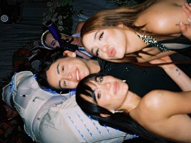 Instagram @aitanax</a>