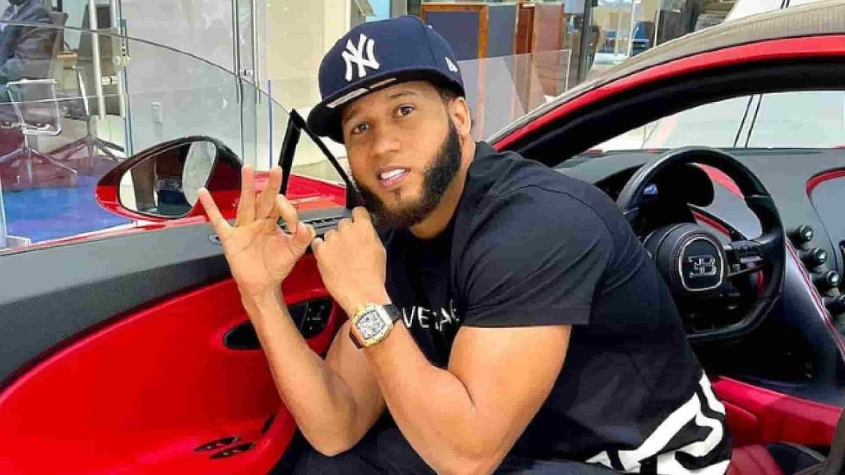 ¡Balearon y quemaron su auto! El Alfa advierte que su vida corre peligro