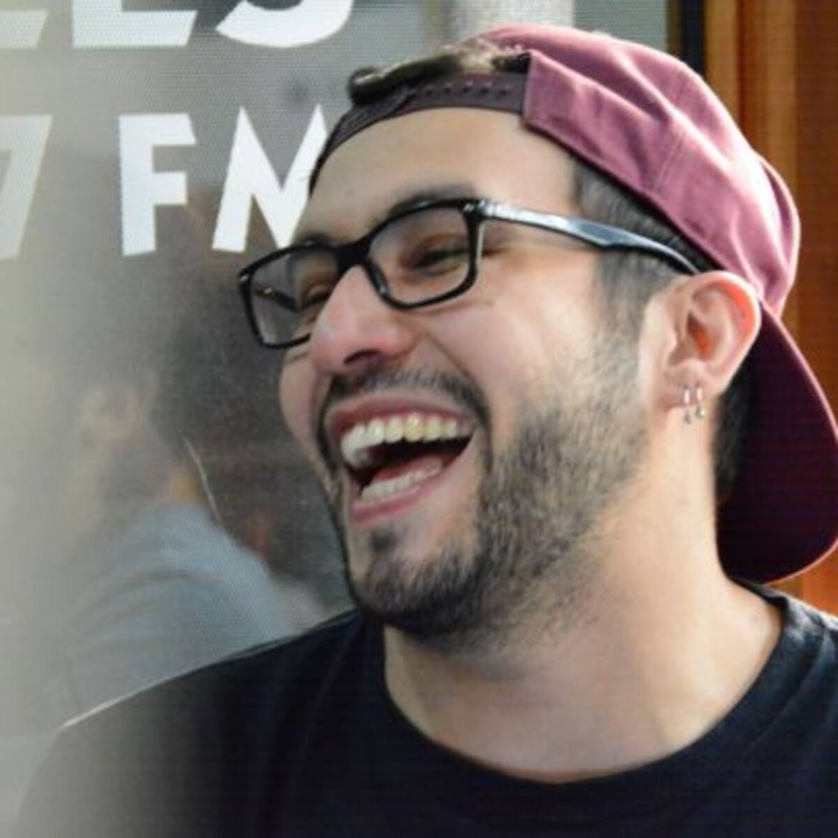 Escucha el monólogo de Edo Caroe sobre la marihuana