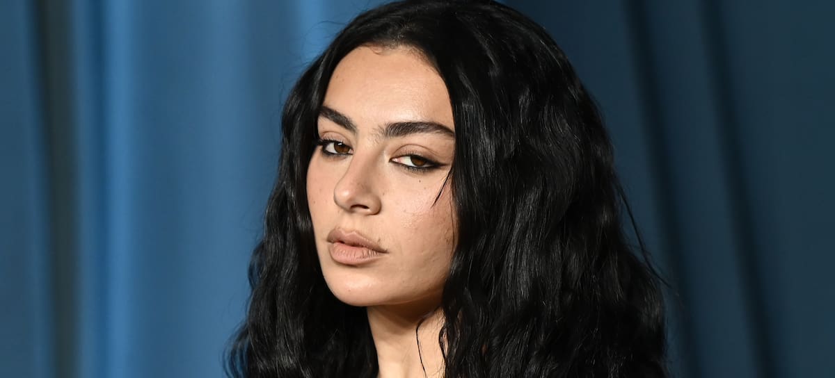 Charli XCX en la gala anual del Academy Museum, 18 de octubre de 2025.