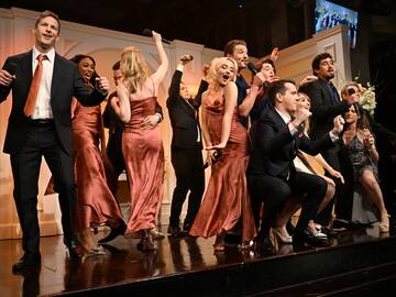 Pedro Pascal, Bad Bunny y Sabrina Carpenter se roban las miradas en el aniversario de Saturday Night Live