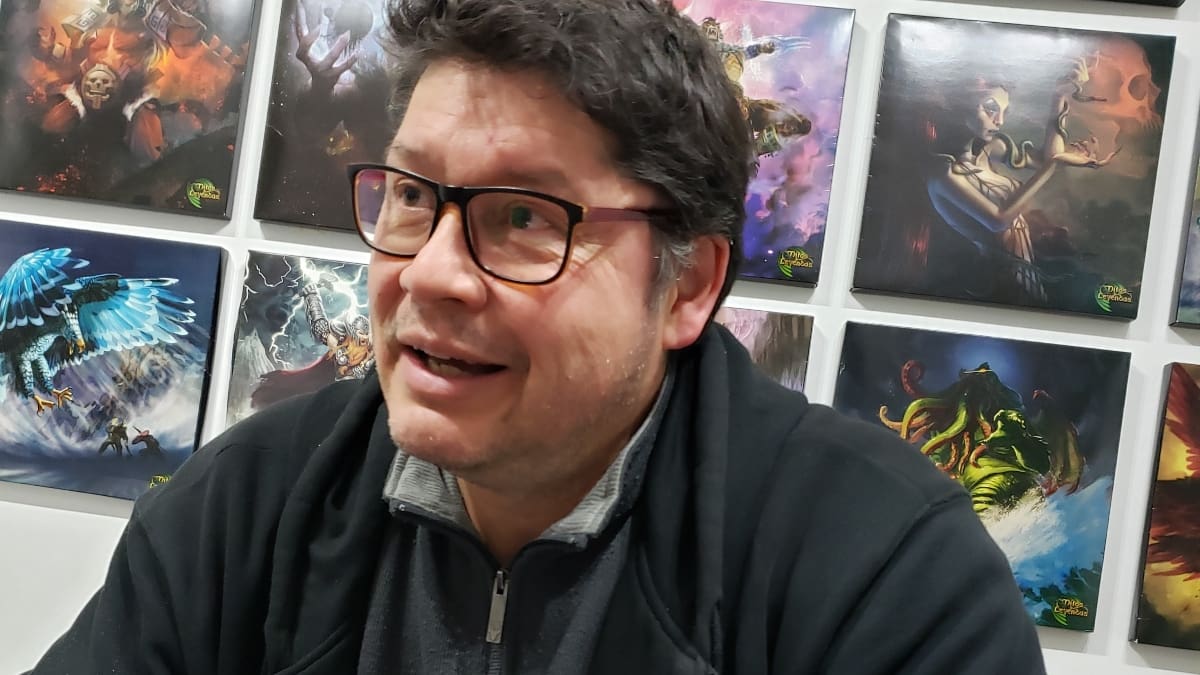 Waldo Retamales, emblemático ilustrador de MyL, nos habló sobre las nostálgicas reediciones de cartas clásicas