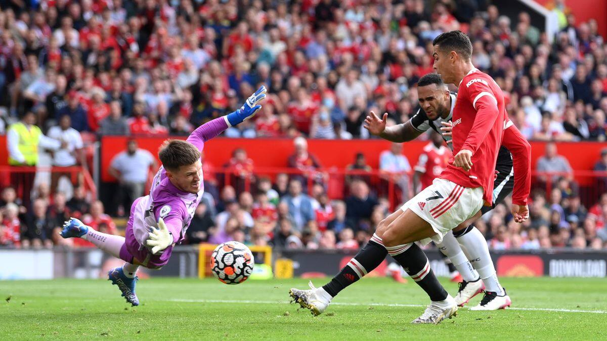 Mira los goles de Cristiano Ronaldo en su debut por el Manchester United