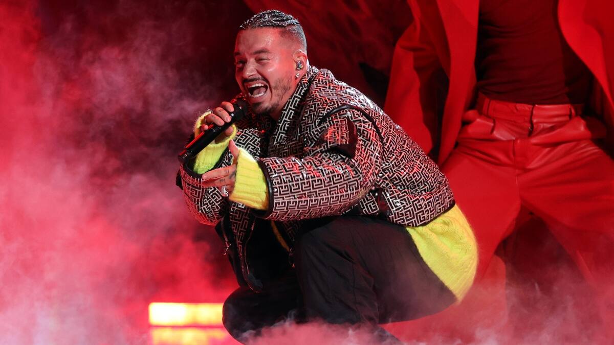 J Balvin estrenó su cover a Metallica y genera estas críticas entre los metaleros