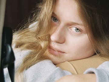 La razón por la que la popular canción de girl in red reingresó a las más escuchadas en Spotify