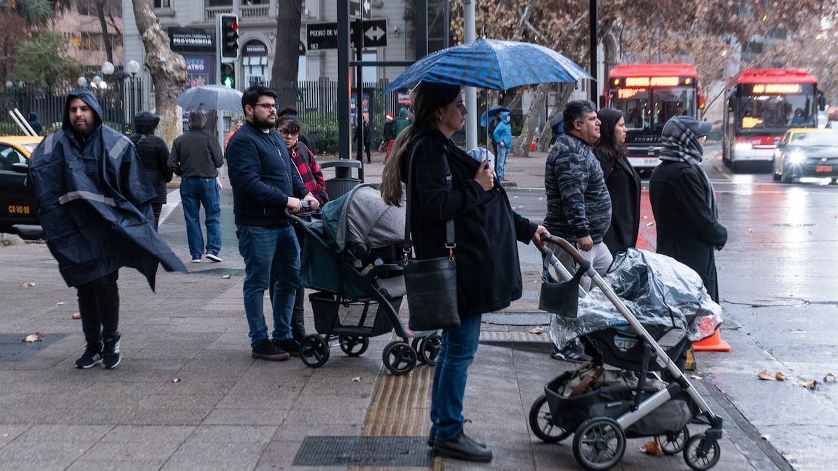 Sistema frontal: revelan las comunas con mayor riesgo por las lluvias en Santiago y los 175 puntos críticos de la RM