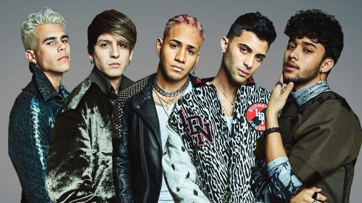 CNCO estrena el videoclip de «El Amor de Mi Vida», canción de su disco «Deja Vu»