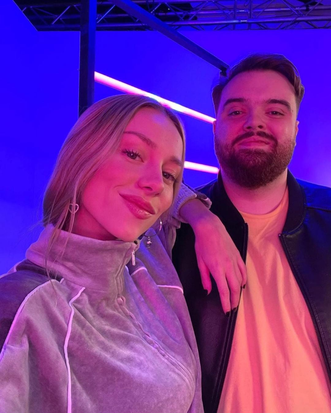 Instagram @ibaillanos