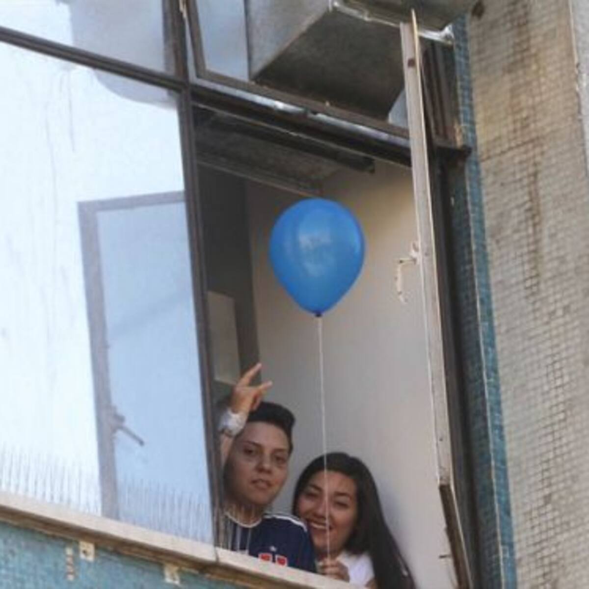 A casi un mes del ataque lesbofóbico sufrido, Carolina Torres recibió el alta médica