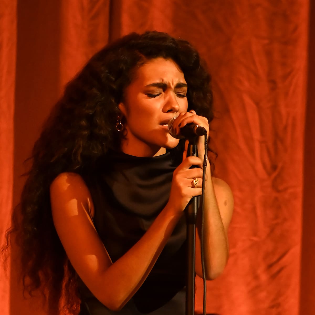 Conoce a Olivia Dean, la nueva obsesión del pop y el soul británico
