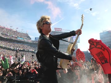Televidentes acusan censura a Green Day en el Super Bowl 2026: un verso de "American Idiot" no se escuchó en la señal en vivo