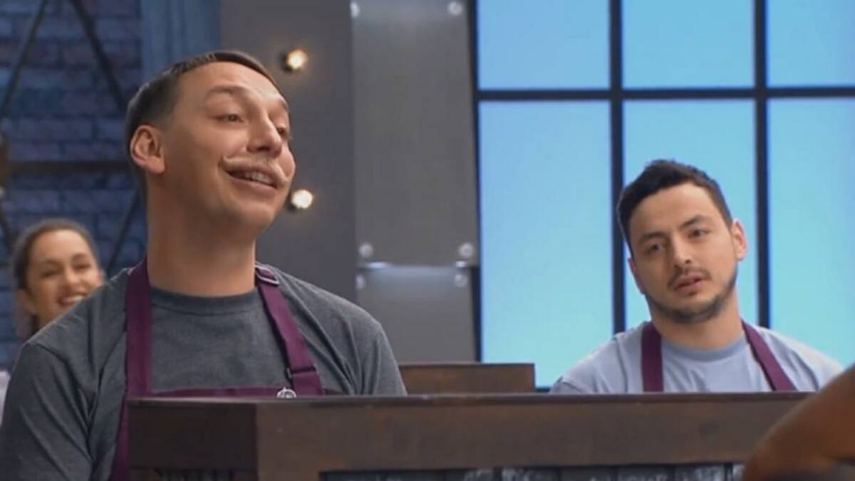 Rodrigo Gallina sacó risas con excéntrico bigote en MasterChef Celebrity