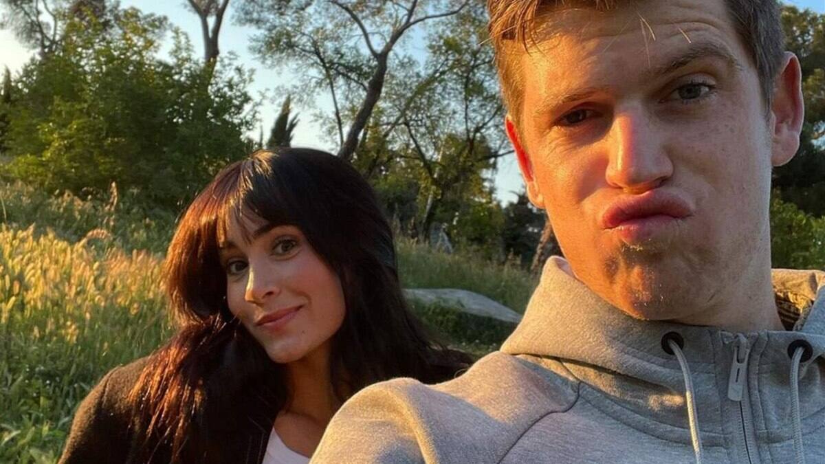 Video: Miguel Bernardeau baila la nueva canción de Aitana