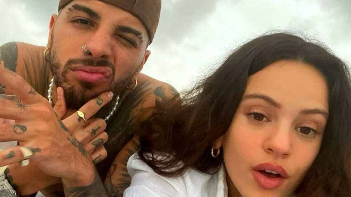 ¡Awww! Rosalía y Rauw Alejandro encantan con un romántico beso bajo el agua