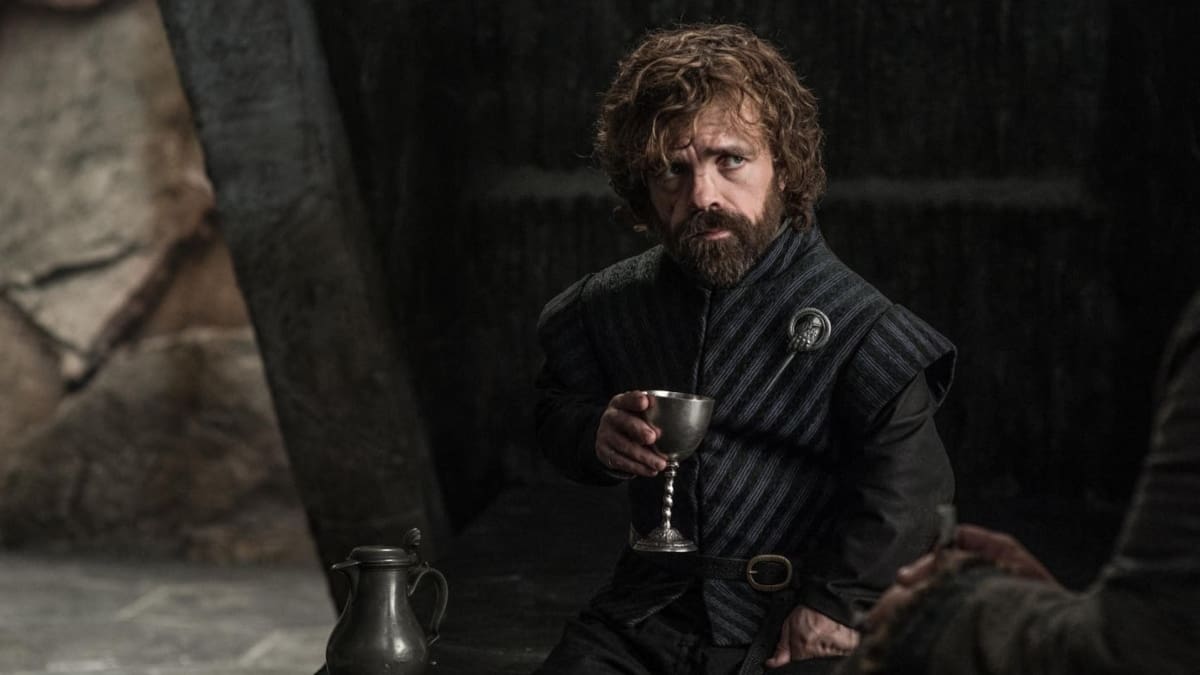 Peter Dinklage le prestó ropa al final de Game of Thrones y mandó mensaje a fans: «Supérenlo»