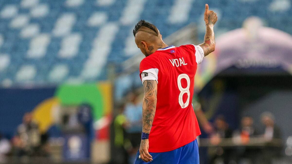 Arturo Vidal tras polémica con peluquero: «Deberían apoyar y no inventar cosas que no son»